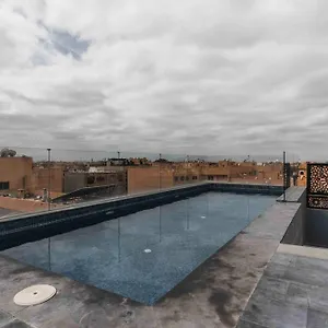 Rooftop Pool, Bright & Cozy In City Center Appartement Marrakesh